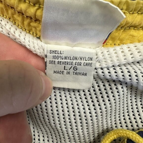 Vintage 90’s Apex One Michigan Wolverines Shorts Size Large - Picture 6 of 6